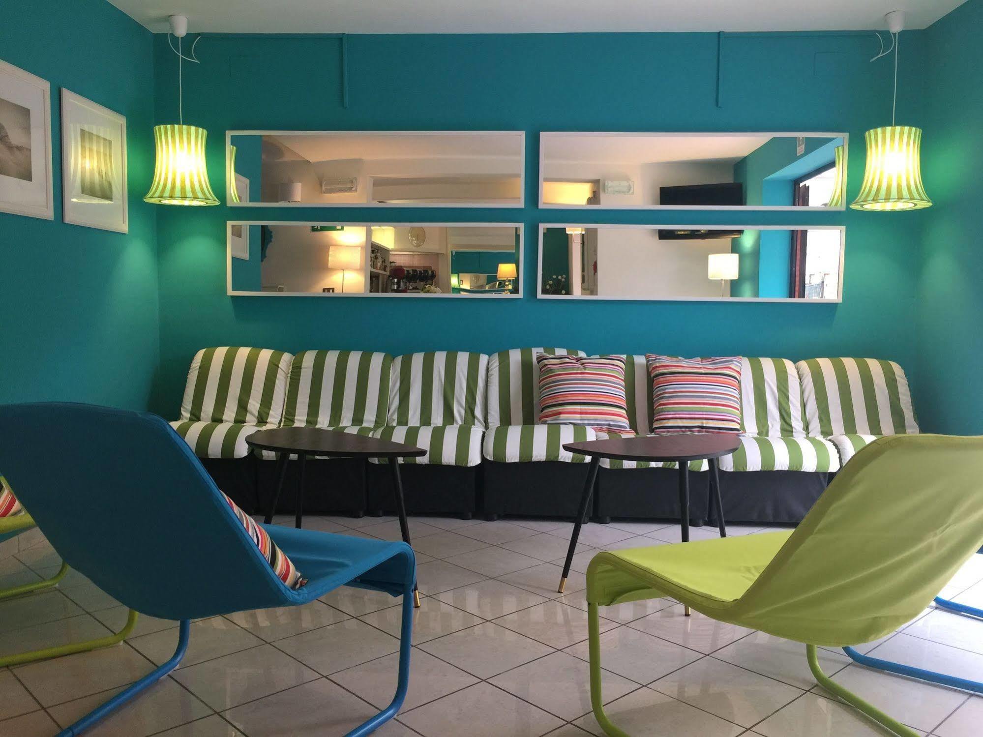 Hotel Gialpina Viserba Di Rimini Exteriör bild