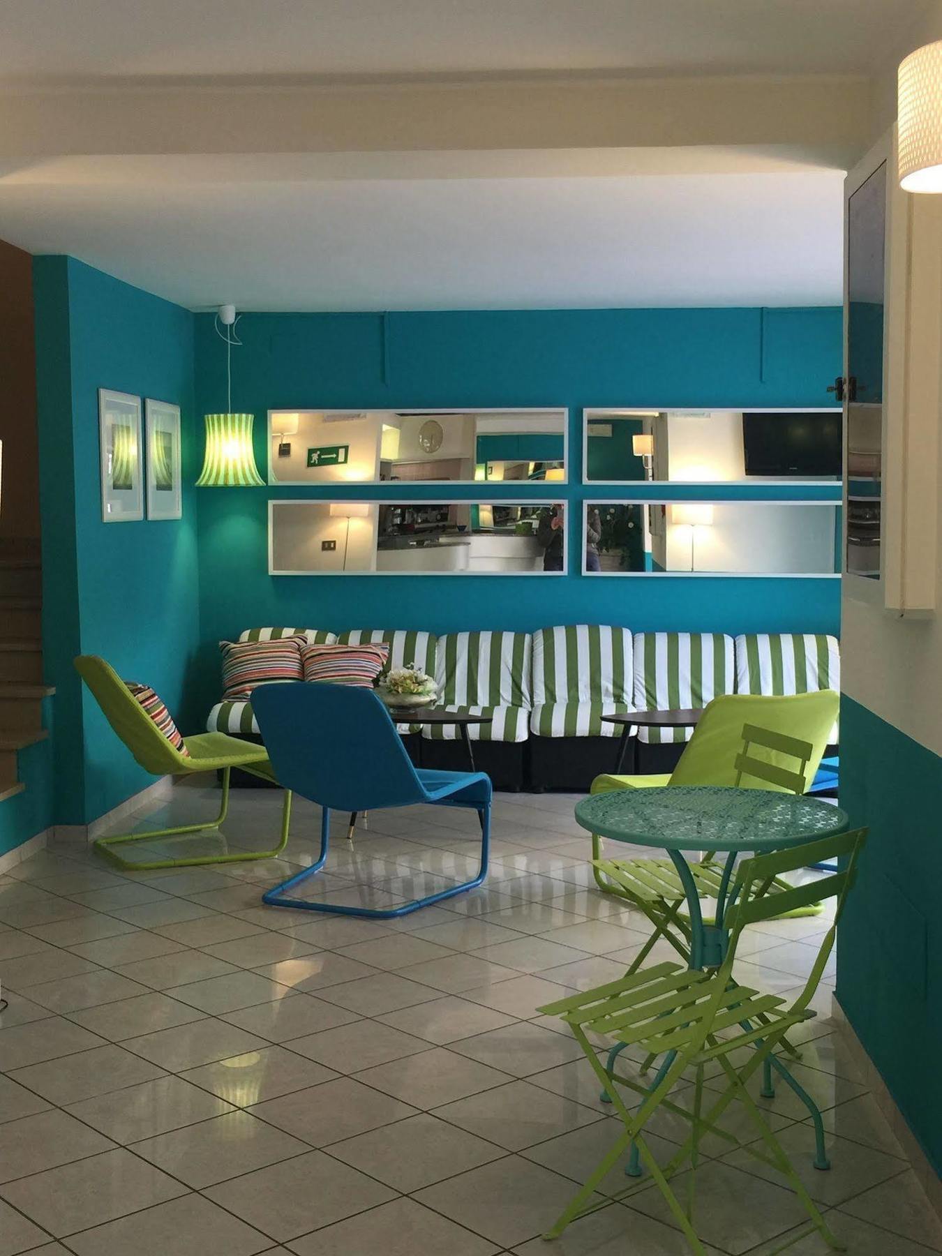 Hotel Gialpina Viserba Di Rimini Exteriör bild